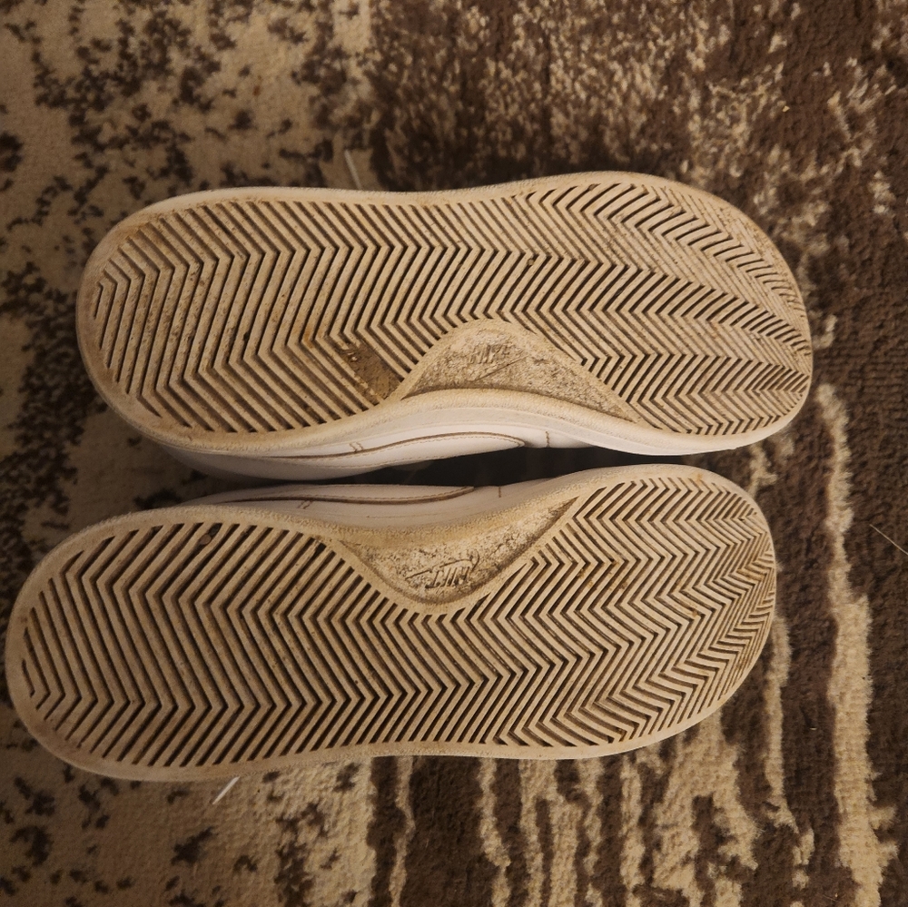 Nike Court Royale 2 MidWomen's Shoes - Picture 3 of 5